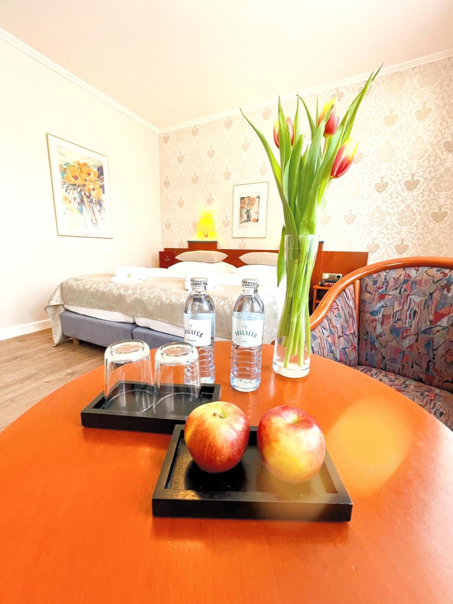 Hotel Kolossos Duesseldorf - Neuss Room photo